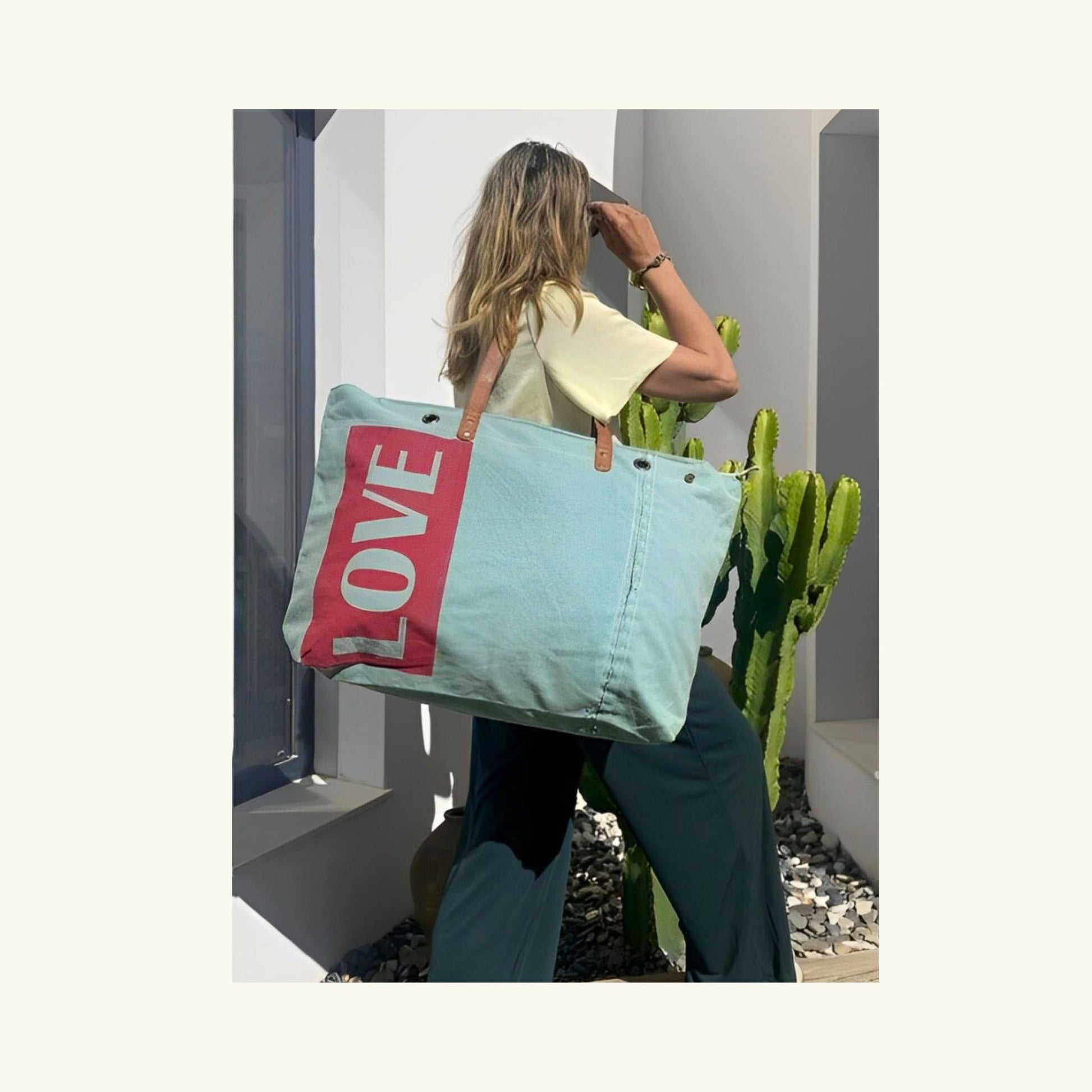 Sac cabas en toile de coton éco-responsable vert d'eau et lanières en cuir